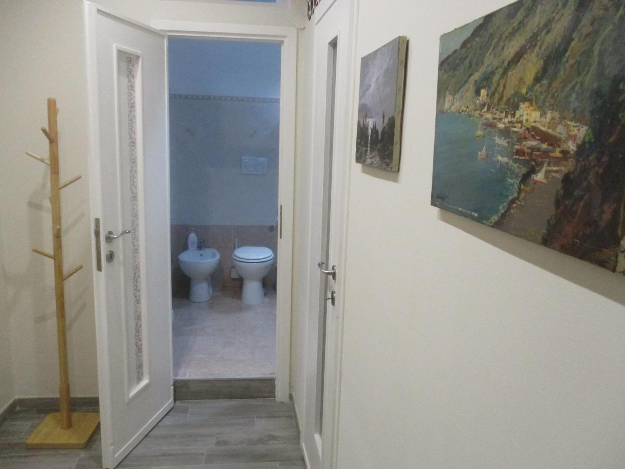 La Casa Del Nespolo Tranquillo Alloggio Vicino Alla Stazione Sanremo Ngoại thất bức ảnh